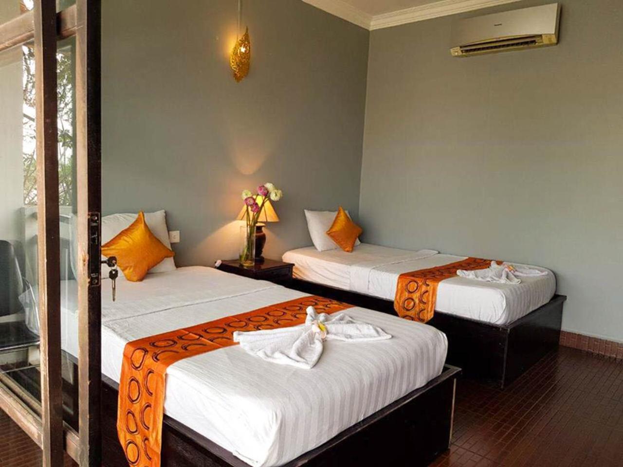 פנום פן Tonle Khmer Guesthouse And Sky Bar מראה חיצוני תמונה