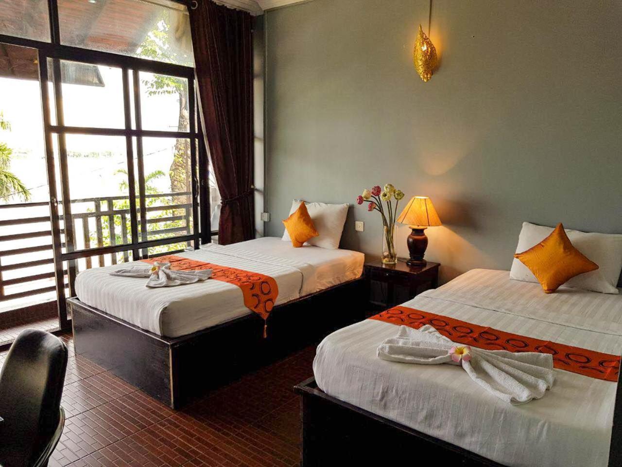 פנום פן Tonle Khmer Guesthouse And Sky Bar מראה חיצוני תמונה