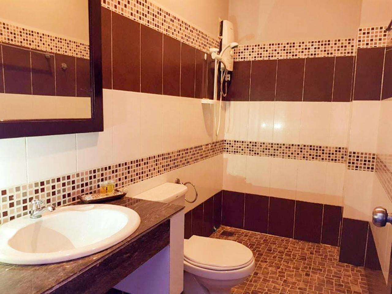 פנום פן Tonle Khmer Guesthouse And Sky Bar מראה חיצוני תמונה