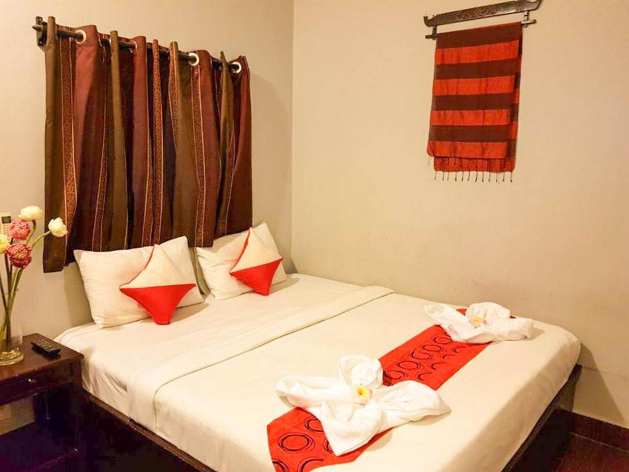 פנום פן Tonle Khmer Guesthouse And Sky Bar מראה חיצוני תמונה