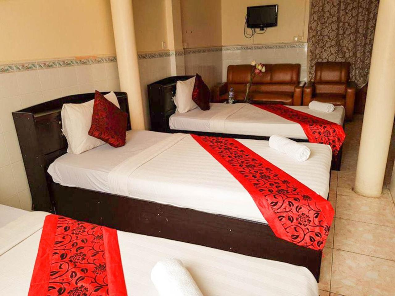 פנום פן Tonle Khmer Guesthouse And Sky Bar מראה חיצוני תמונה